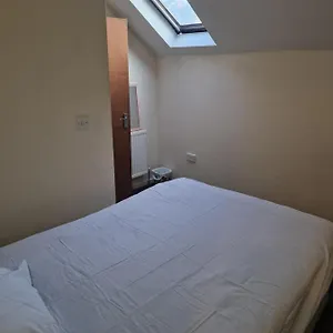 Cozzy 2 Roooms With 2 Beds Guest house