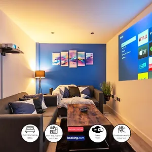 Spacious 1 Bedroom By Haven Escapes Short Lets & Serviced With 4k Cinema Experience Apartment